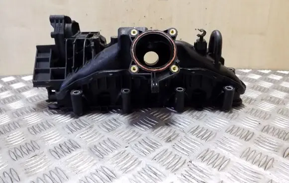 Renault Master III Intake manifold 140039990R