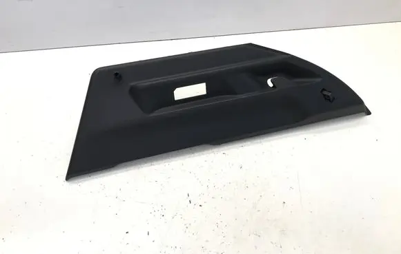 (C) pillar trim