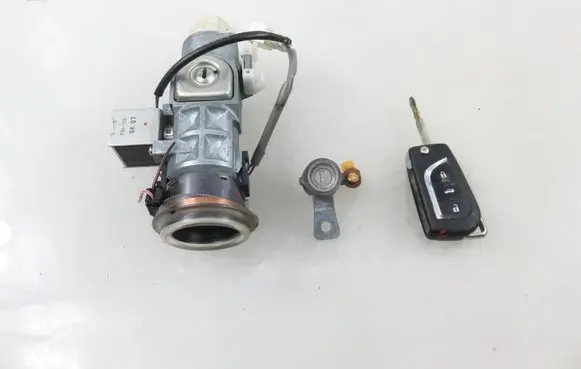 Subaru Legacy Ignition lock 88215AG000
