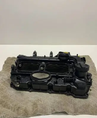 BMW 3 F30 F35 F31 Rocker cam cover 7588412 7633630 15265812