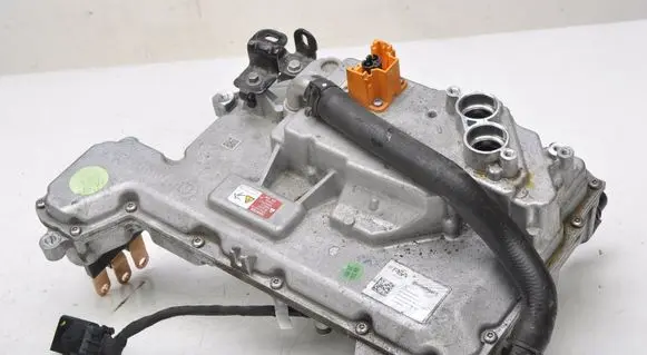 Citroen C4 Cactus Voltage converter inverter 9844623080