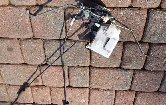 Ford Ranger Front door lock