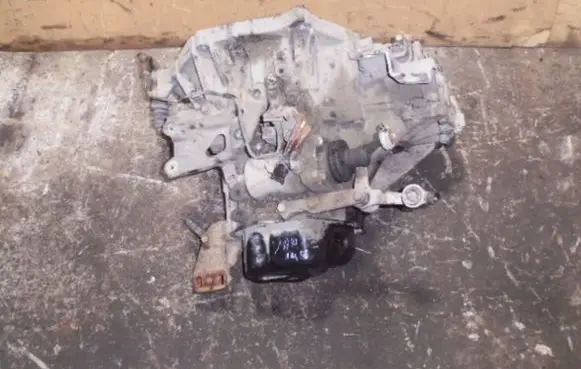Toyota Yaris Verso Manual 4 speed gearbox Y20105026