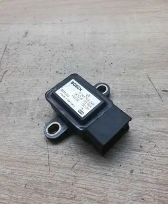 BMW 5 E39 ESP acceleration yaw rate sensor 6753694 0265005248