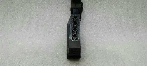 Mercedes-Benz CLS C219 Accelerator throttle pedal A1713000104