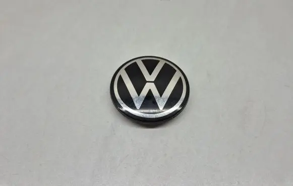Volkswagen PASSAT B7 Original wheel cap 5H0601171