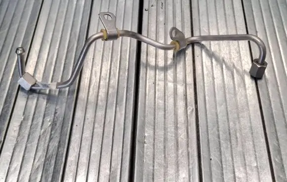 Ford Fusion II Fuel line pipe EJ7E9J323CA