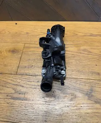 Ford Focus Thermostat 9818467880