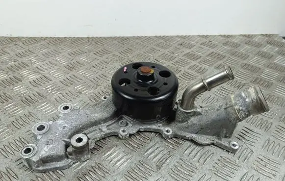 Jeep Grand Cherokee WL Water pump 04893940AE