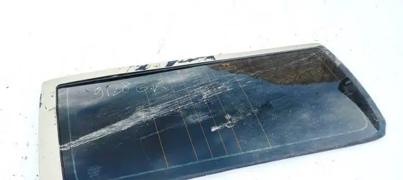 Volvo V70 Rear side window AS2