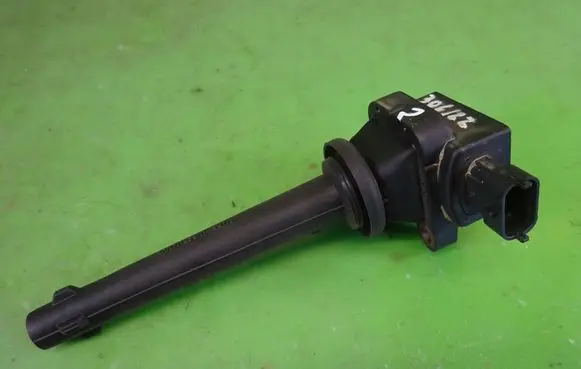 Nissan Micra High voltage ignition coil 0221504017