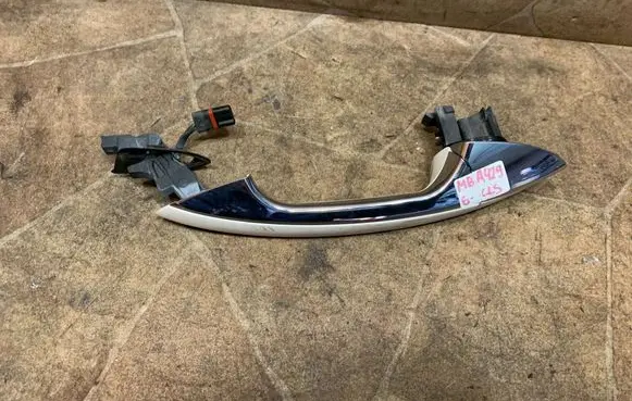 Mercedes-Benz CLS C218 X218 Front door exterior handle A2047600520