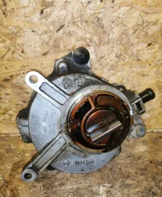 Audi A6 S6 C6 4F Vacuum pump 06d145100e