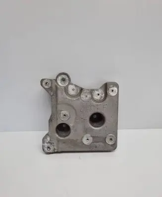 Battery bracket