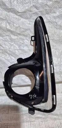 Toyota Yaris Front bumper lower grill