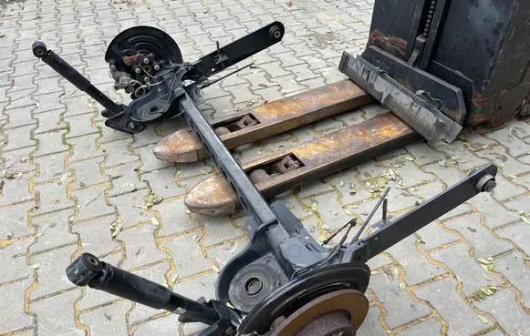 Renault Trafic III (X82) Rear axle beam 