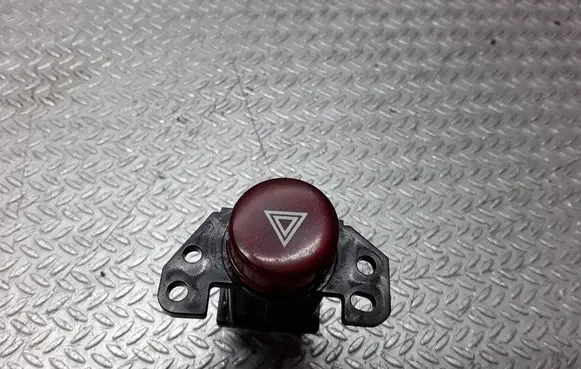 Mitsubishi Outlander Hazard light switch
