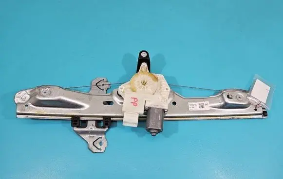 Nissan Qashqai Front door window regulator with motor 80700HV00C IMPRK1481626