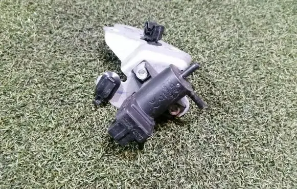 Renault Master III Turbo solenoid valve 8200762162