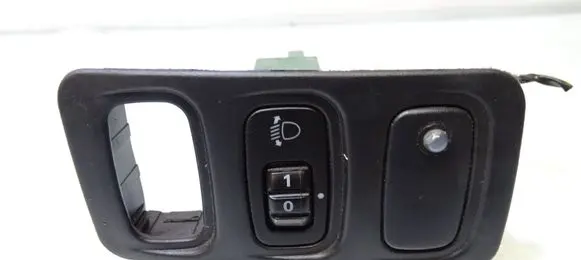 Mitsubishi Pajero Light switch