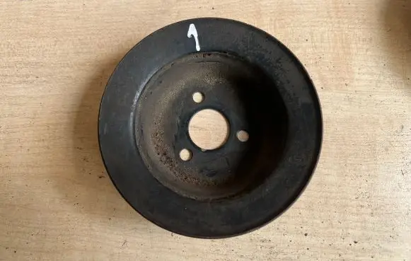 Ford Fiesta Water pump pulley 77BF8509BA