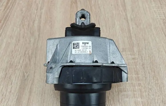 BMW 4 G22 G23 G24 G26 Engine mount vacuum valve 7582320