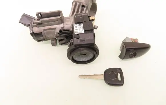 Mazda 2 Ignition lock K7400SL43
