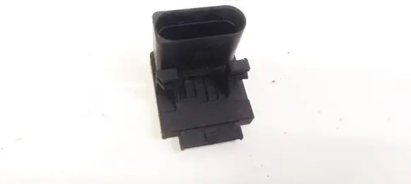Volkswagen PASSAT B6 Clutch pedal sensor 3C0927810A