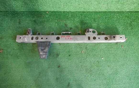 Nissan Pulsar Quarter panel pressure vent 