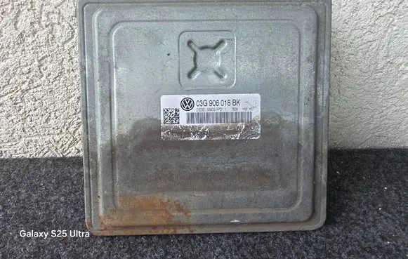 Volkswagen Golf V Engine control unit/module 03G906016BK
