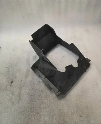 Volkswagen Touareg I Intercooler air channel guide 7L6117335A