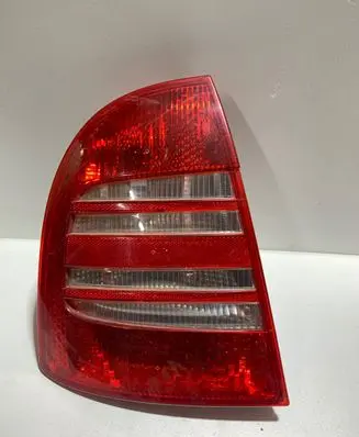 Skoda Superb B5 (3U) Tailgate rear/tail lights ZSB3U5945 3U5945111