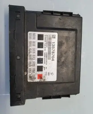 Opel Insignia A Comfort/convenience module 13578704