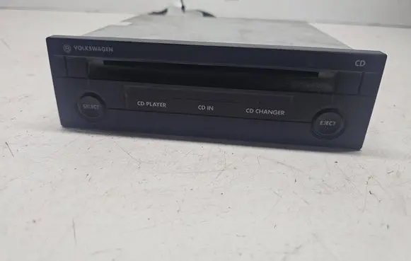 Volkswagen Golf IV CD/DVD changer FA011730