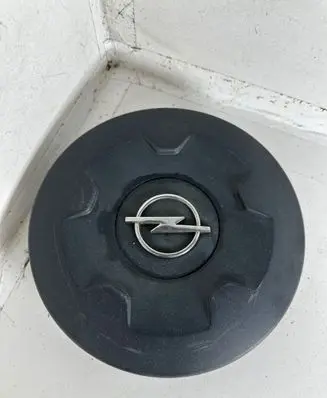Opel Vivaro R16 wheel hub/cap/trim 00461060860 24432643 24432644