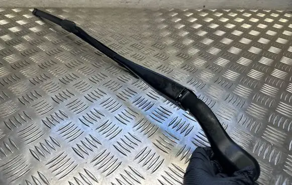 Mercedes-Benz C W206 Front wiper blade arm A2068200900