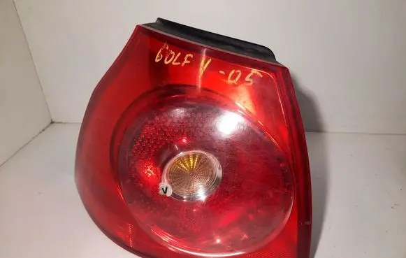 Volkswagen Golf V Rear/tail lights 1K6945095