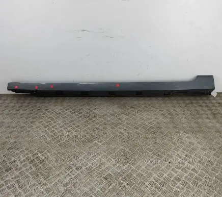 Volkswagen PASSAT B8 Sill 3G0853857