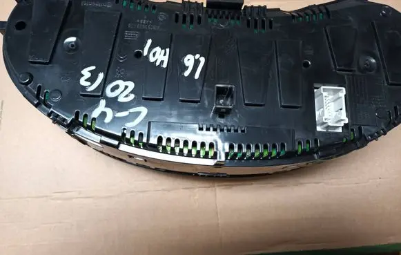 Citroen C4 II Speedometer (instrument cluster) A2C80528400