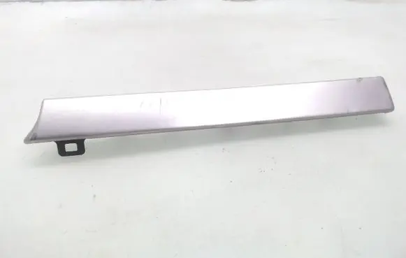Volkswagen Touran I Dashboard glove box trim