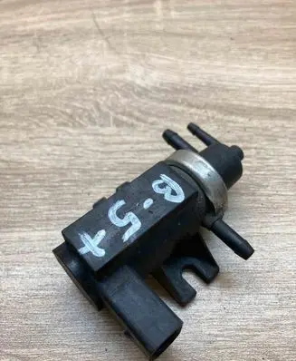 Volkswagen PASSAT B5.5 Turbo solenoid valve