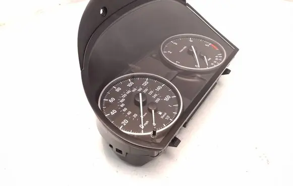 BMW 3 E90 E91 Speedometer (instrument cluster) 9242347 685223189 14369510