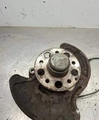 Mercedes-Benz CLK A209 C209 Front wheel hub 20402