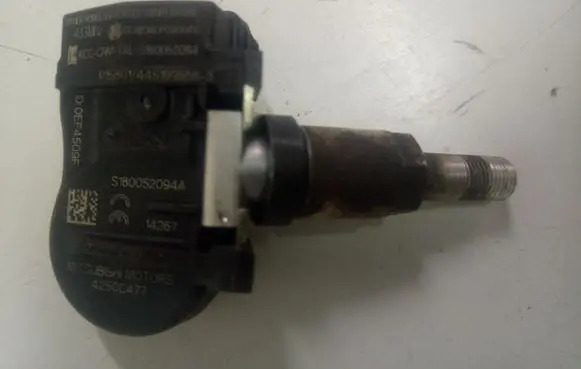 Mitsubishi Outlander Tire pressure sensor 4250C477
