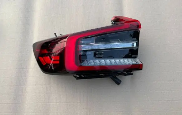 Volvo C40 Rear/tail lights 32365666 P01556101