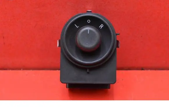 Opel Astra J Mirror heating switch 13271827