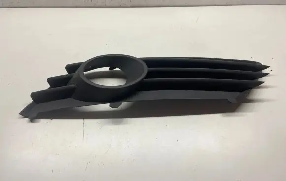 Opel Astra H Front bumper lower grill 13126025 375768702