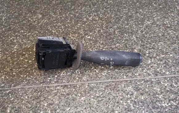 Citroen Berlingo Wiper control stalk 960495977ZL