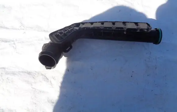 Peugeot 2008 II Intercooler hose/pipe 9812735880