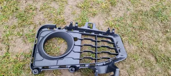 BMW Z4 E89 Front fog light trim/grill 51054508